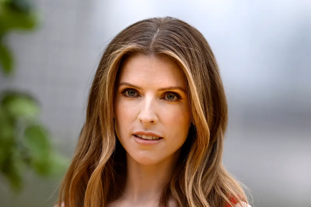 Anna Kendrick dirige 'The Seven Husbands of Evelyn Hugo' para a Netflix