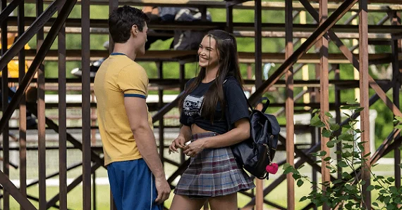 Beijar é a Parte Fácil: Asher Angel e Paris Berelc têm química