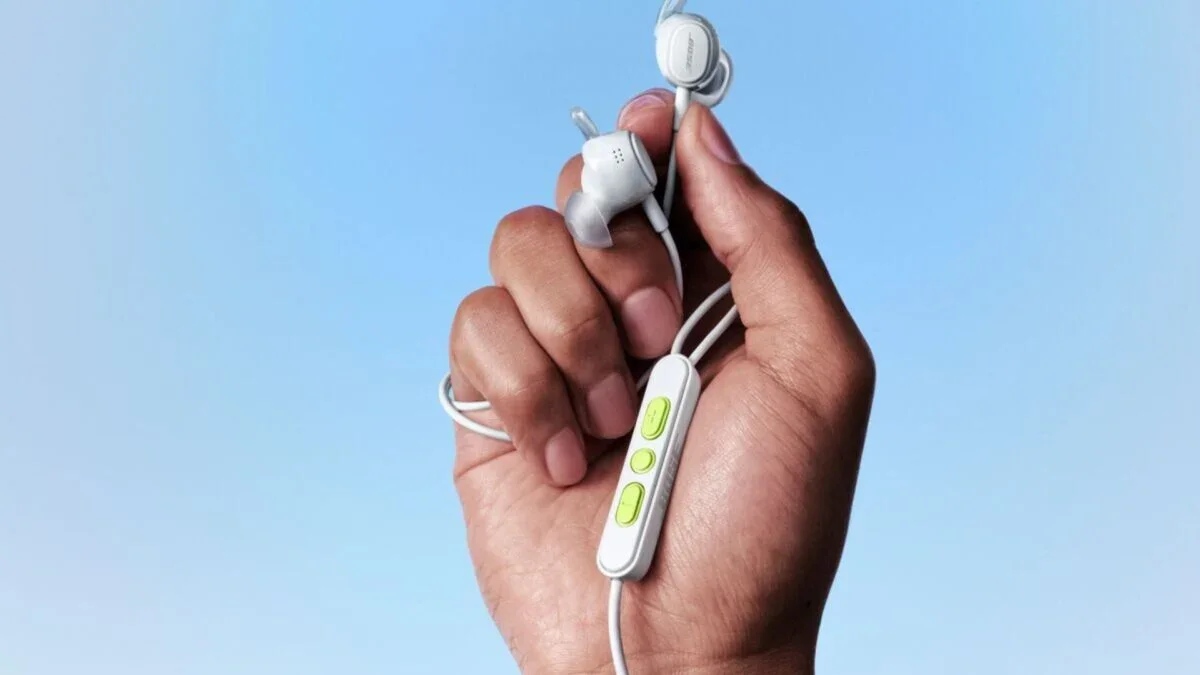 Bose Noise Cancelling Wired Earbuds: ANC e microfones por $99