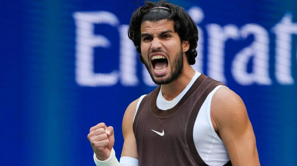 Carlos Alcaraz: tirar da camisola provoca euforia nas bancadas do US Open