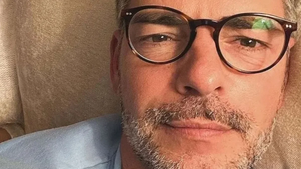 Cláudio Ramos revela cirurgia nas pálpebras que “tapava-me a visão”
