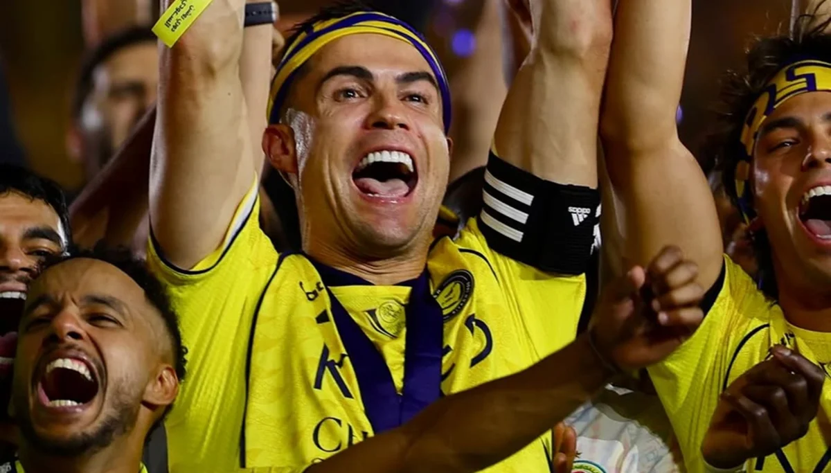Cristiano Ronaldo prepara-se para pagar 92 milhões pelo Al Nassr