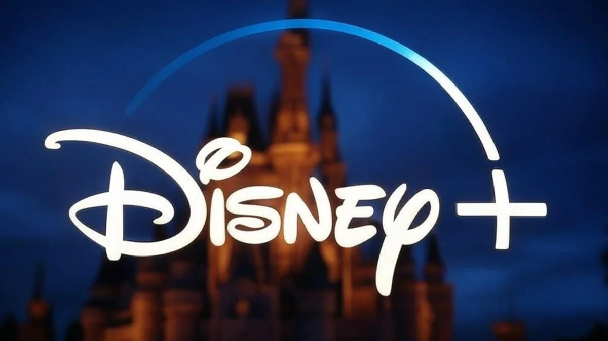 Disney nomeia Jennifer Creegan para conectar Disney+, parques e jogos