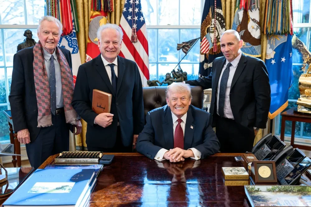 Donald Trump apoia incentivo federal para cinema após risco ao biopic de Nixon