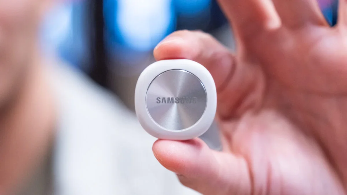 Galaxy SmartTag 3: tag compacto que passa a funcionar com iPhone