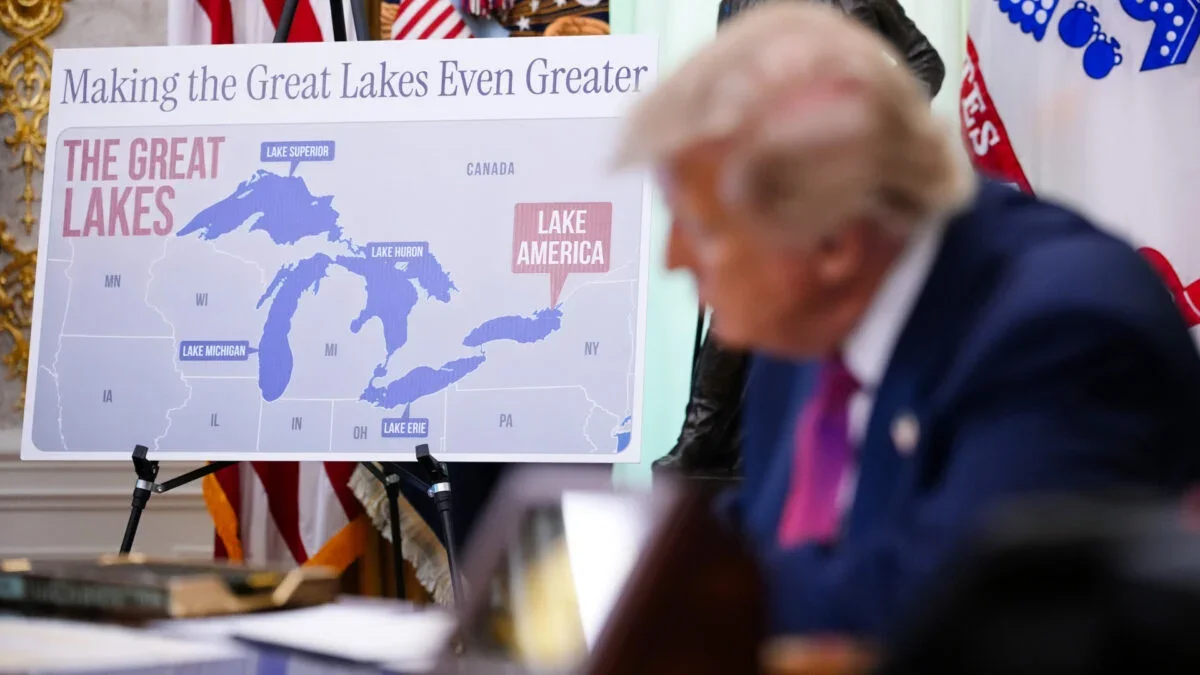 Google passa a listar Lake America após ordem de Trump