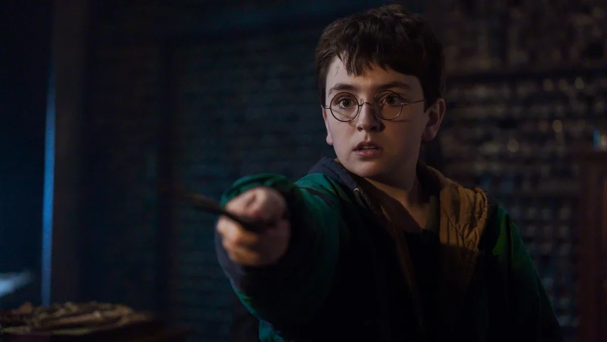 Harry Potter e a Pedra Filosofal: teaser revela John Lithgow no elenco