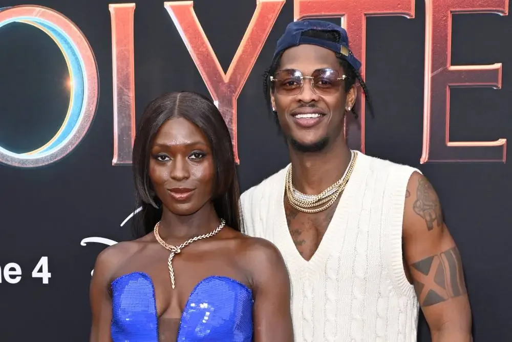 Jodie Turner-Smith processada por alegado auxílio ao irmão com Audi
