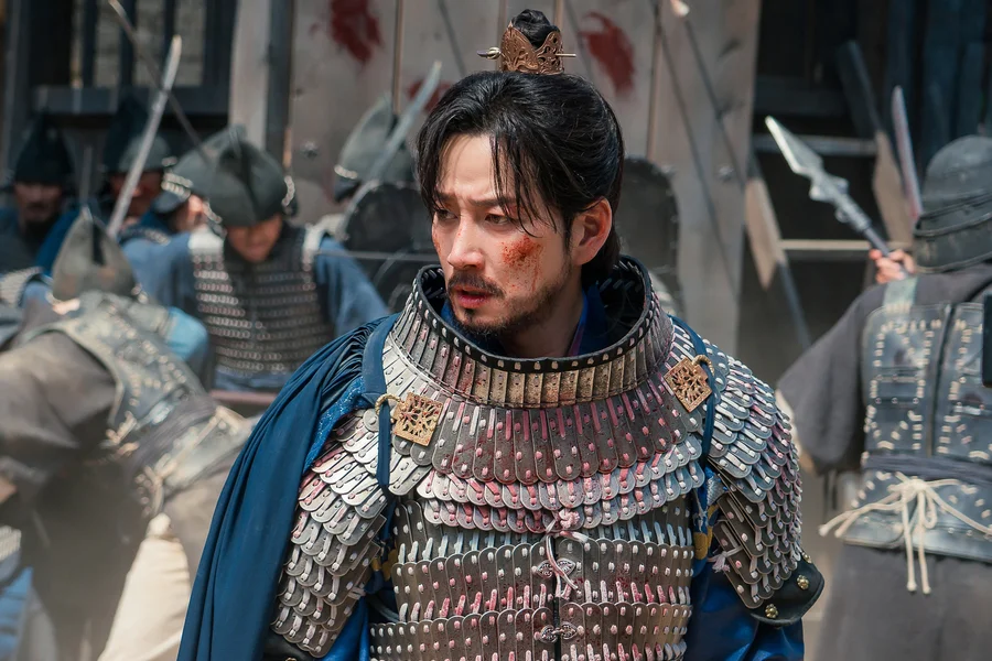 Lee Hyun Wook é Munmu: rei que vai pôr fim a 600 anos de guerra