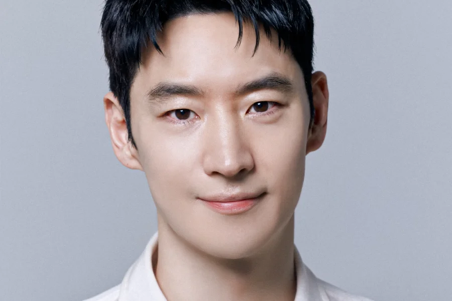 Lee Je Hoon em negociações para o thriller de horror "Ominous Dream"