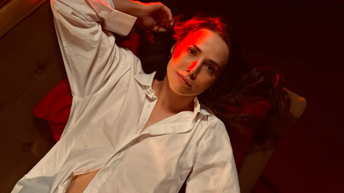 Letícia Colin aceita convites e quer trabalhar em Portugal