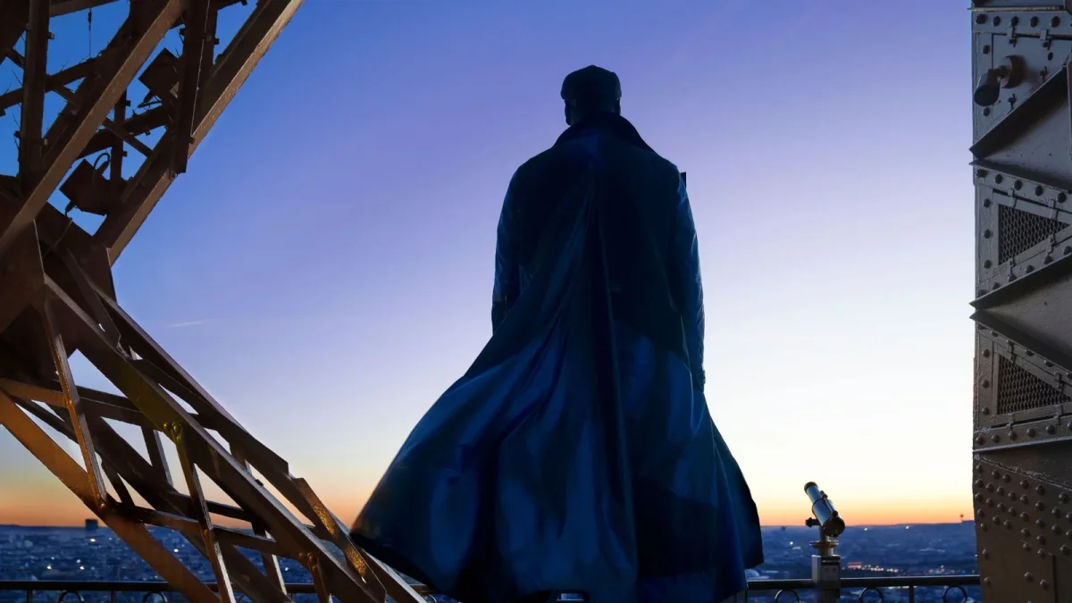 Lupin regressa com impostor e onda de roubos em Paris