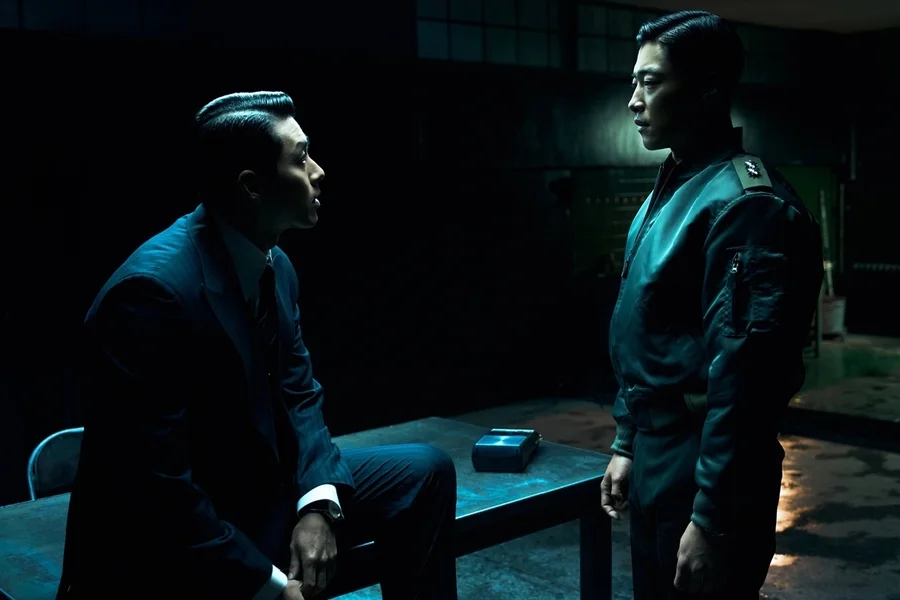 Made in Korea 2: Hyun Bin e Woo Do Hwan frente a frente na sala de interrogatório