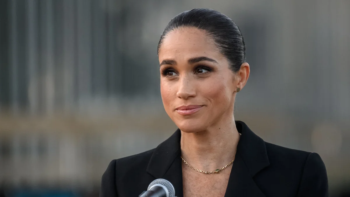 Meghan Markle: número de telemóvel exposto em grupo de pais