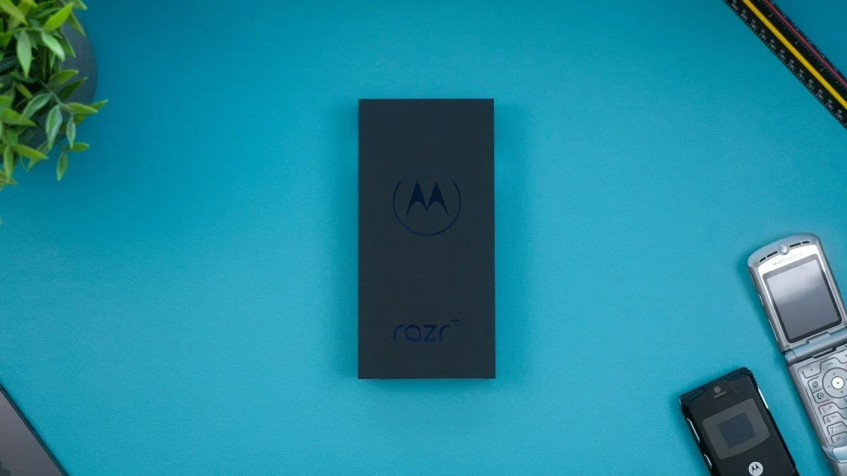 Motorola Razr: dobrável 'passaporte' para enfrentar os Fold