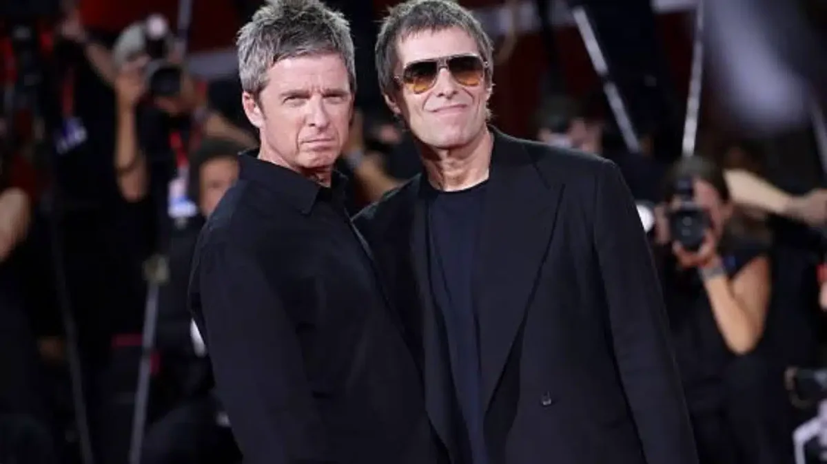 Oasis: ovação de oito minutos em Veneza com Noel emocionado