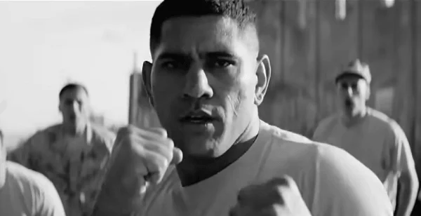 Protocolo de Extermínio: Alex "Poatan" assume o papel de Carniceiro no trailer