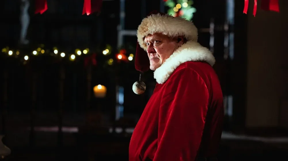 Red Snow: Papá‑Noel vampiro chega ao catálogo do Shudder
