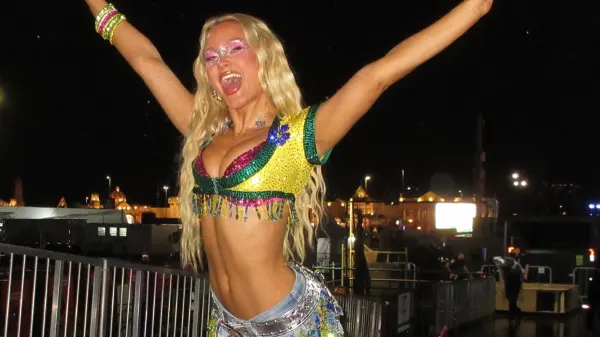Zara Larsson: surpreende com o "quadradinho" em 'Blue Moon' no Rock in Rio